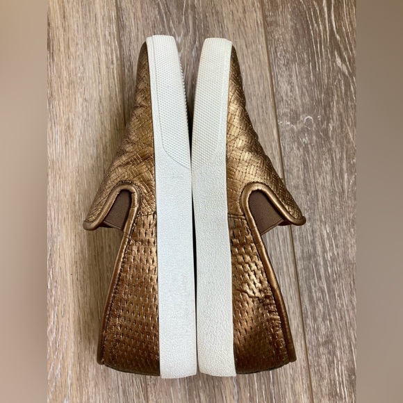 Vince Camuto Gold Loafer 9 - Picture 2 of 9